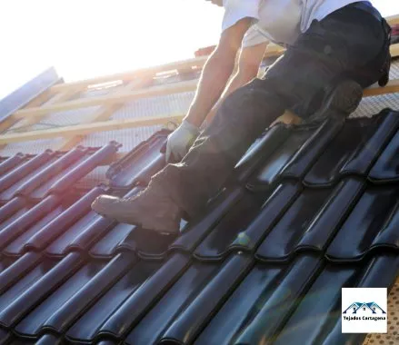 montajedetejadodetejasencartagena murcia 1920w